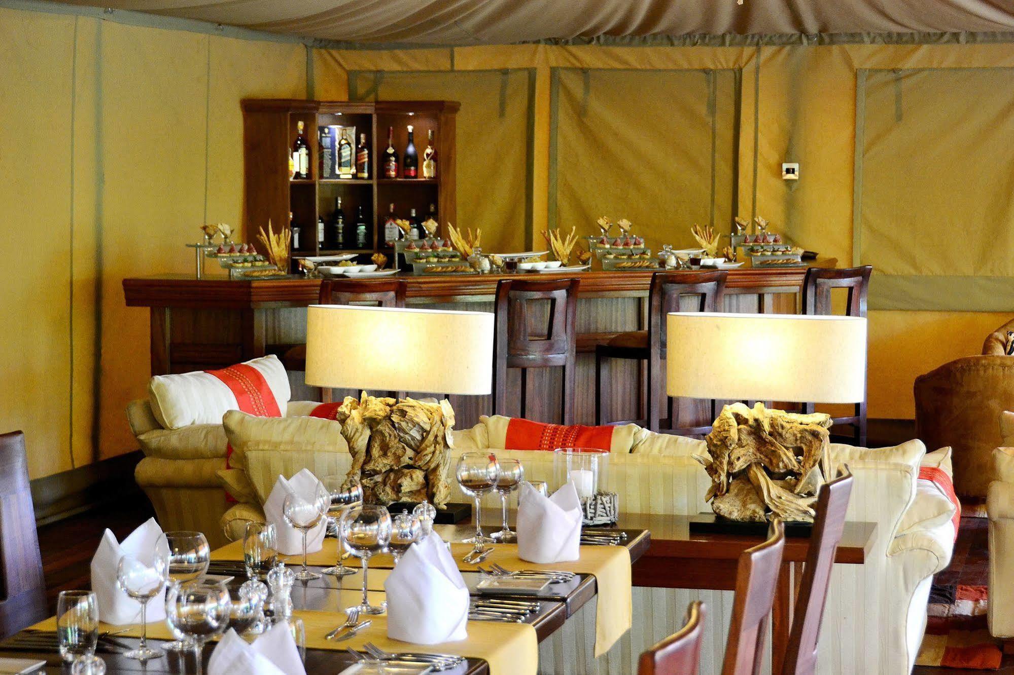 Hotel Kiboko Luxury Camp à Naivasha Extérieur photo