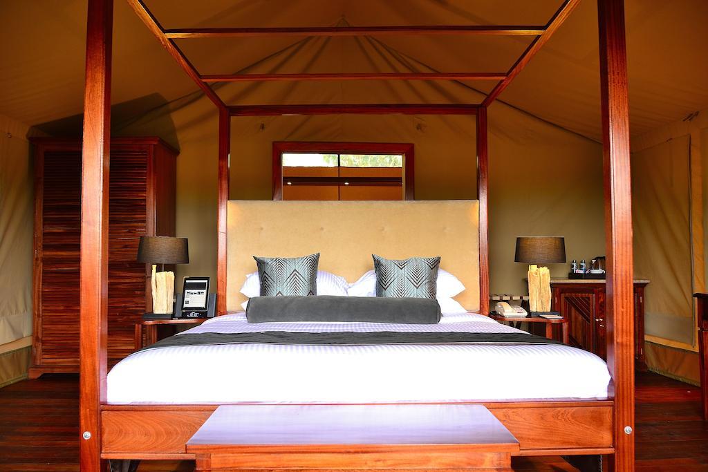 Hotel Kiboko Luxury Camp à Naivasha Extérieur photo